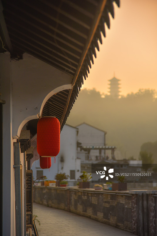 浙江诸暨枫桥镇的早晨图片素材