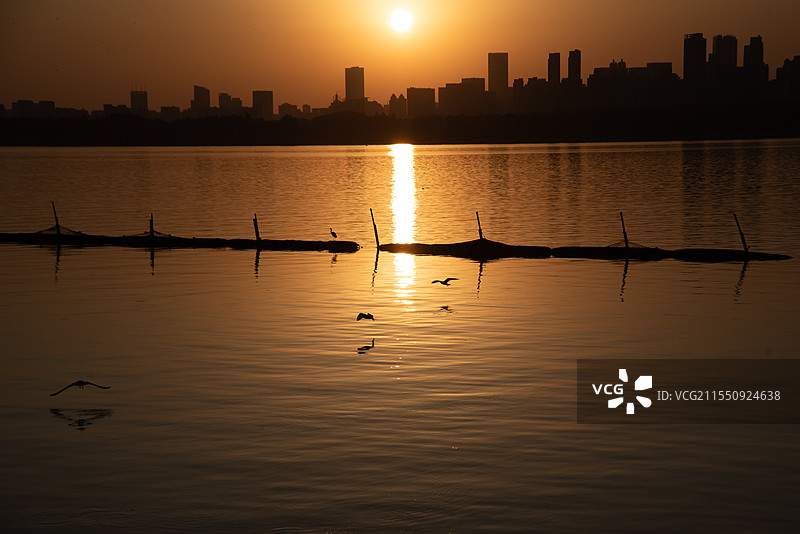 东湖日落图片素材