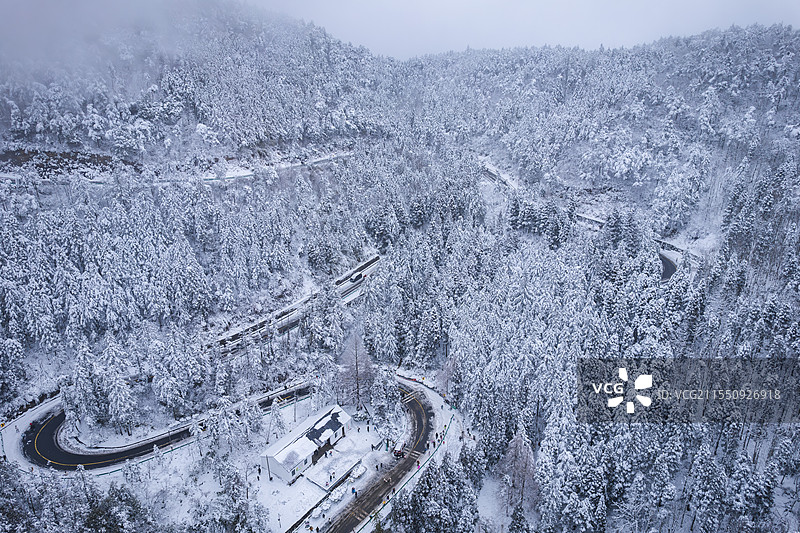2025金华山初雪图片素材