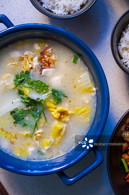 中式 豆腐鸡蛋汤 汤 养生 鸡蛋 豆腐 俯拍 美食  营养 健康 滋补 冬季图片素材