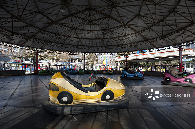 2025年2月21日，伴随北京市民40余年的北京陶然亭公园的游乐场即将在本月底停止营运，让人怀念过往图片素材