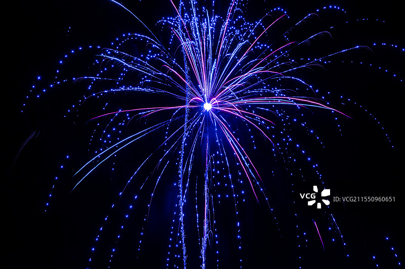 蓝色烟花图片素材