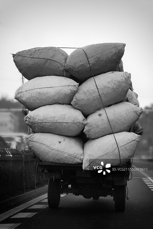 路途漫漫图片素材