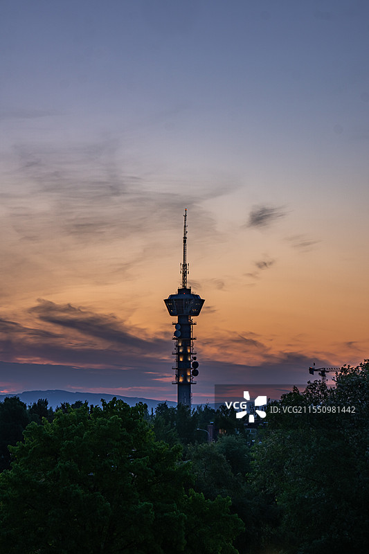 紫色落日塔图片素材