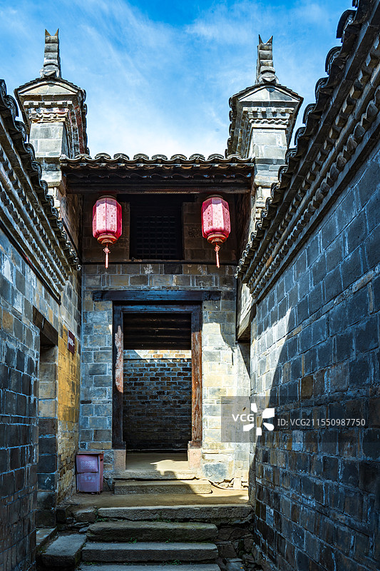 河南信阳新县丁李湾古村巷道图片素材