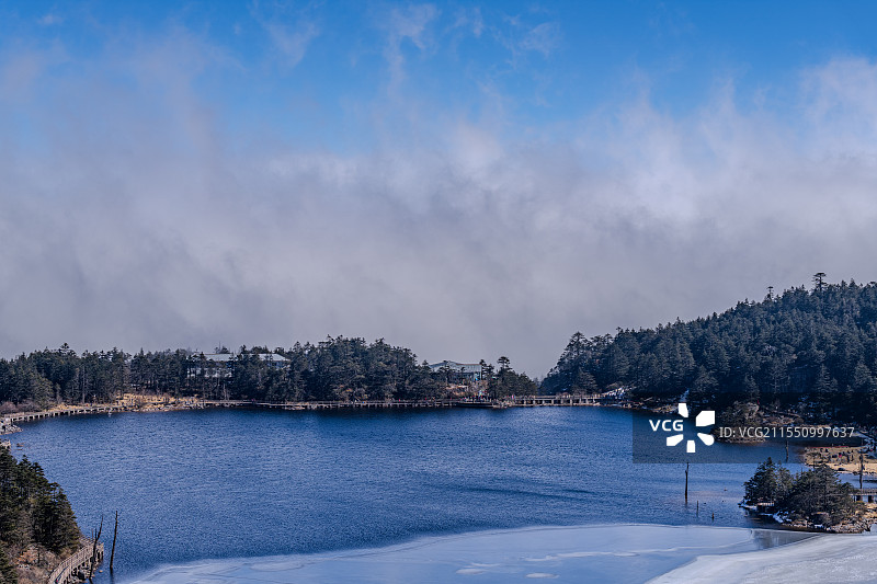 西昌螺髻山海子图片素材
