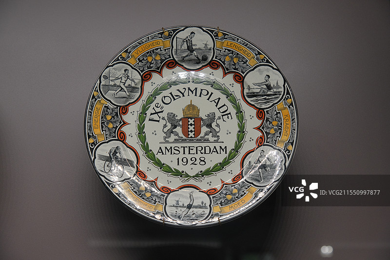 上海体育博物馆（体育大厦），1928年荷兰阿姆斯特丹第九届夏季奥运会冠军瓷盘图片素材
