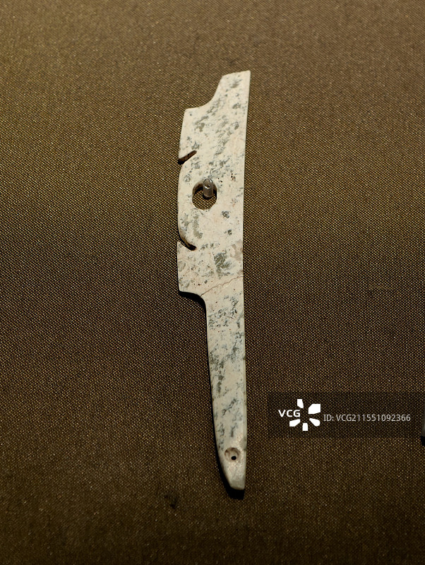 良渚文化玉刃图片素材