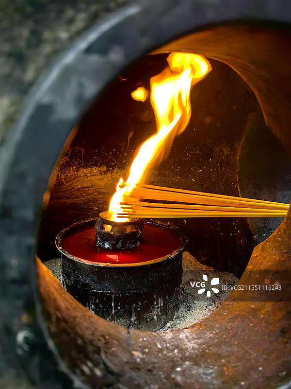 普陀山点香图片素材