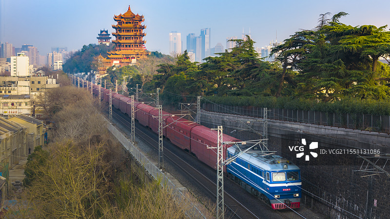 黄鹤楼与京汉线铁路图片素材