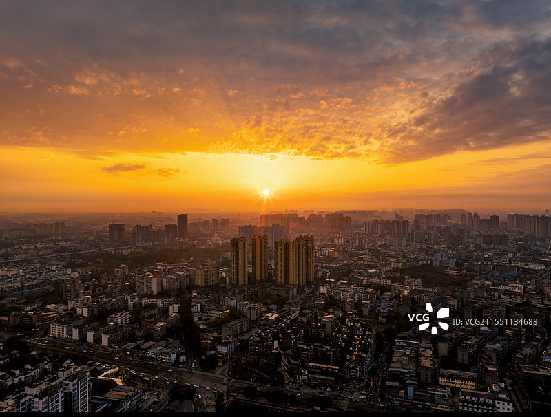 成都郫都城市都市楼房高楼日出太阳朝霞图片素材