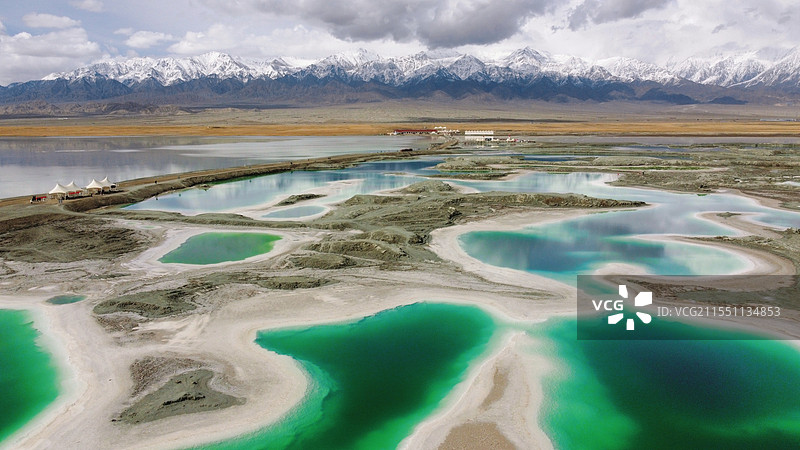 翡翠湖大柴旦盐湖航拍图片素材