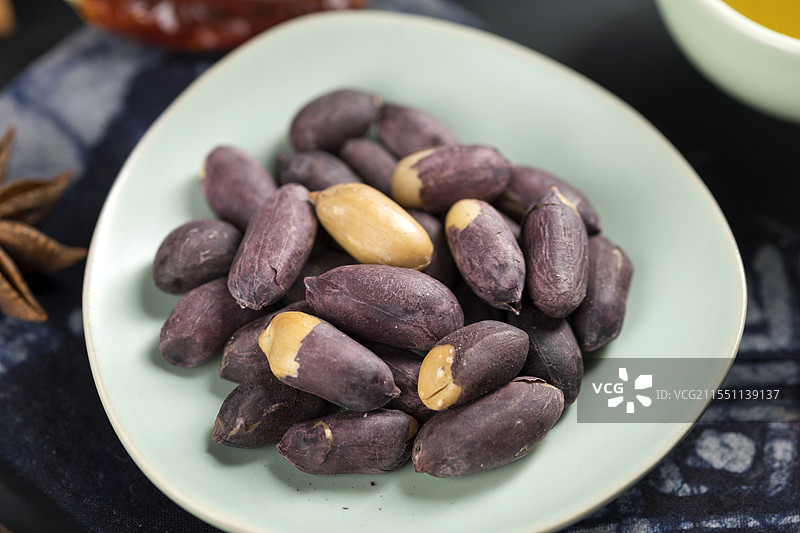 五香黑花生图片素材