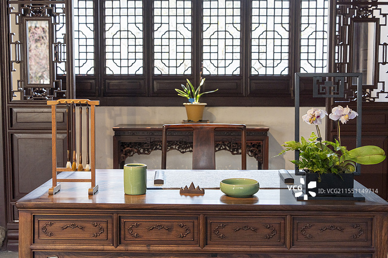 中式传统书桌图片素材