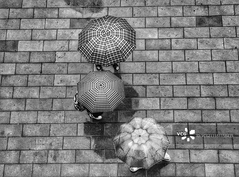 雨中街拍图片素材