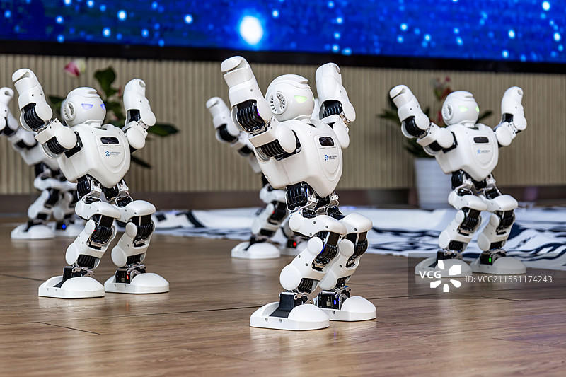 人工智能，跳舞的机器人图片素材