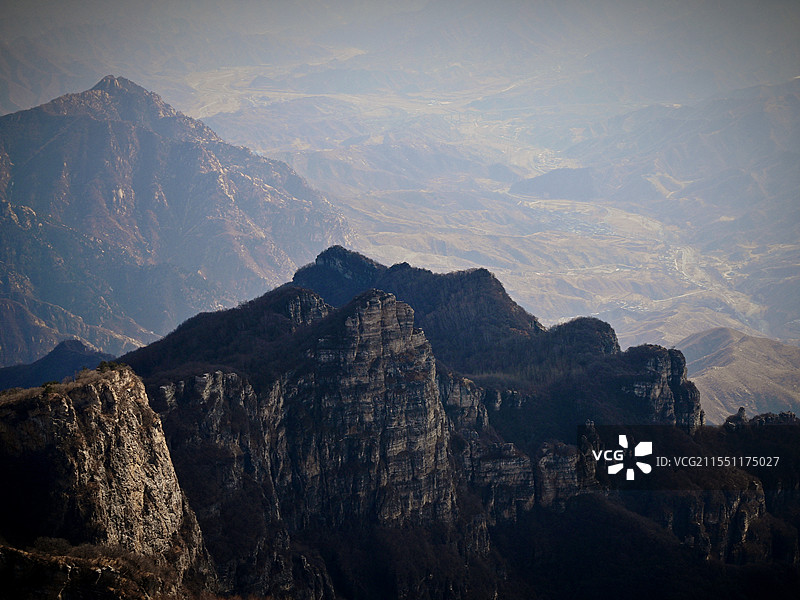 白石山随拍，集泰山之雄，华山之险，黄山之奇，张家界之秀于一身！！感受大自然的鬼斧神工！图片素材