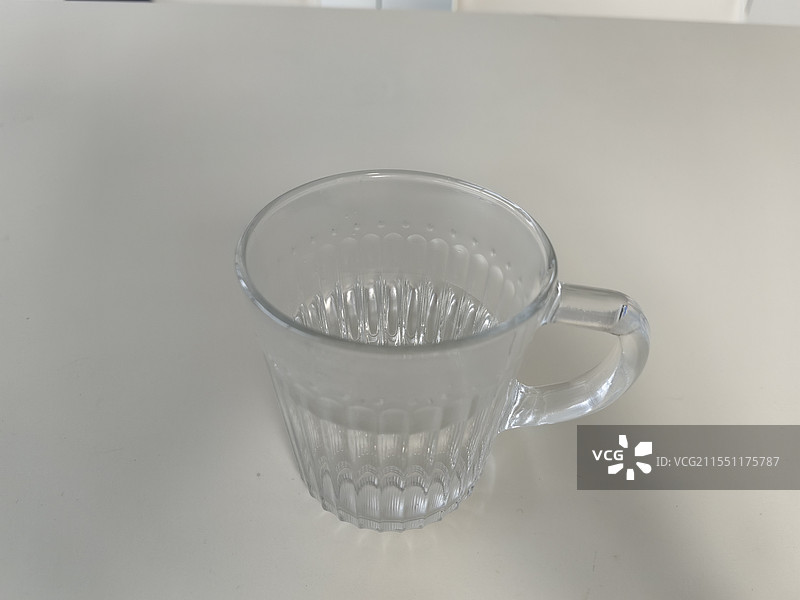 一杯水图片素材