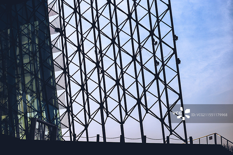 傍晚的无锡大剧院图片素材