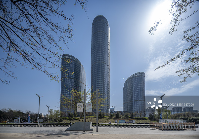 山东高速广场办公楼外景图片素材