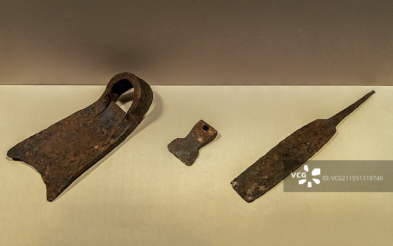 江西省博物馆“古代历史文化展”：铁篾刀（北宋，1973年江西省都昌县苏山公社宋墓出土）图片素材