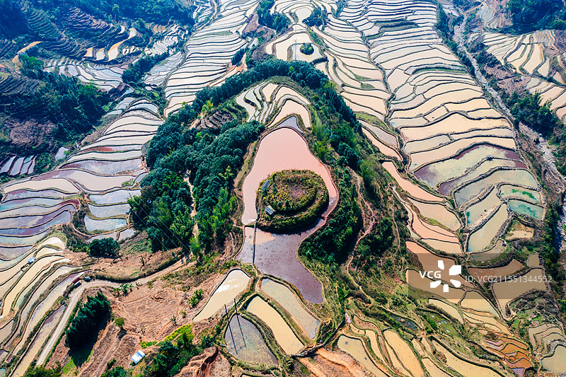 云南省红河州绿春县桐株梯田风光图片素材