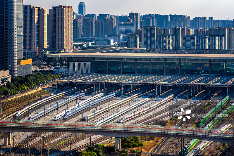 高铁出站图片素材