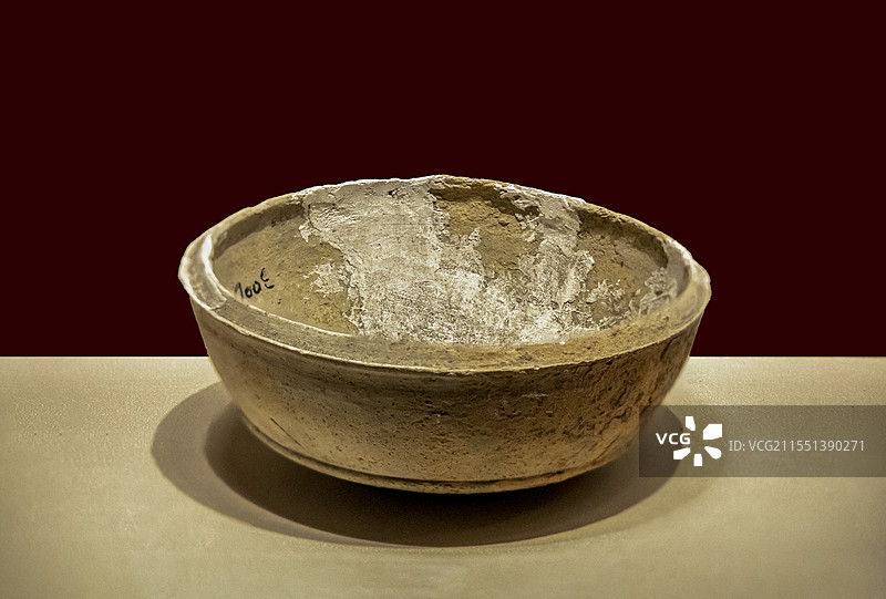 江西省博物馆“古代历史文化展”：陶碗（新石器时代，1974年江西省清江县筑卫城遗址出土）图片素材