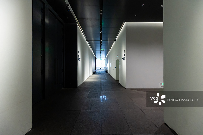 深圳美术馆美术绘画作品展馆图片素材