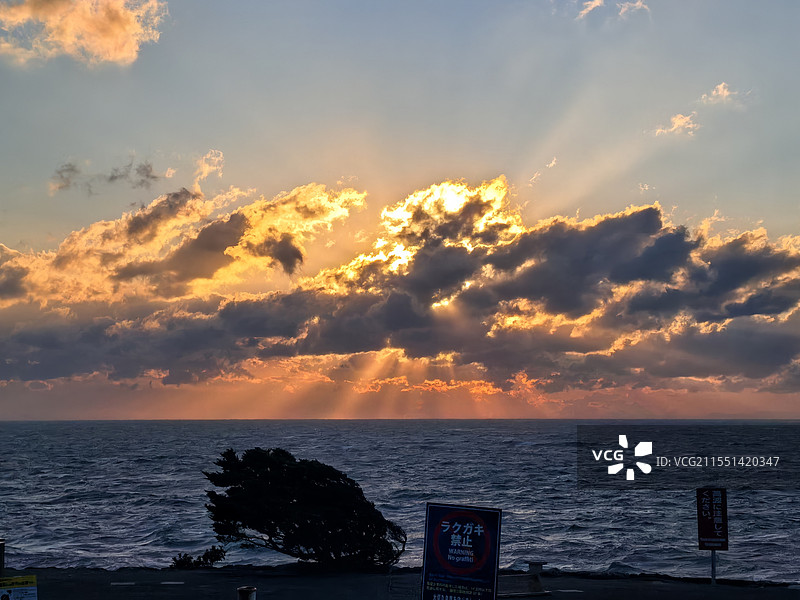 日本白滨海滨落日图片素材