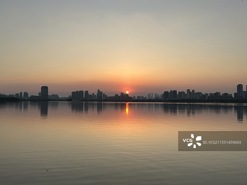 黄昏时刻图片素材