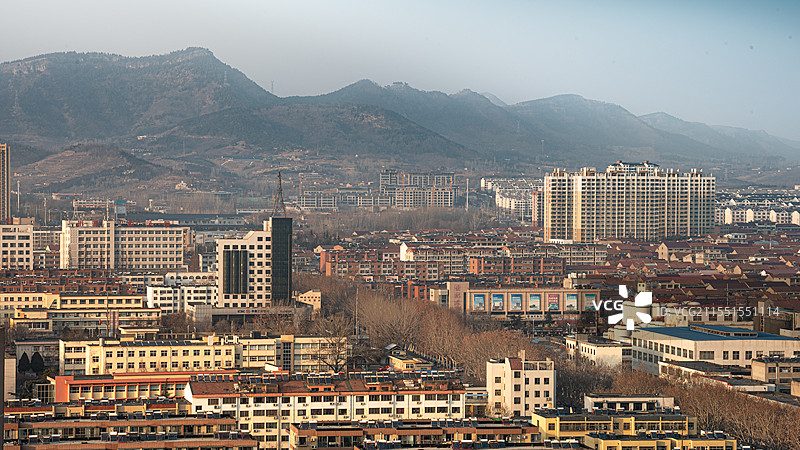 山里的小城图片素材