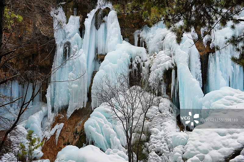九寨沟诺日朗蓝冰瀑布图片素材