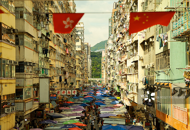 喜迎中国75周年的香港街头图片素材