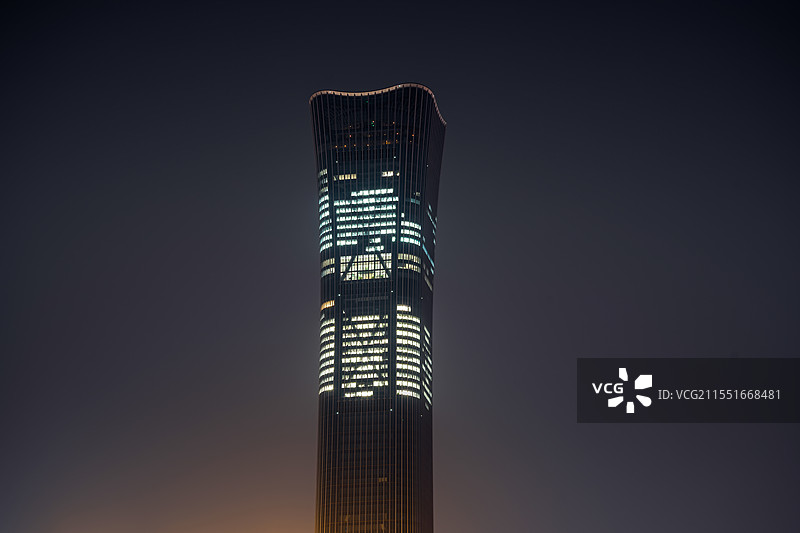 北京中信大厦中国尊夜景下灯火通明图片素材