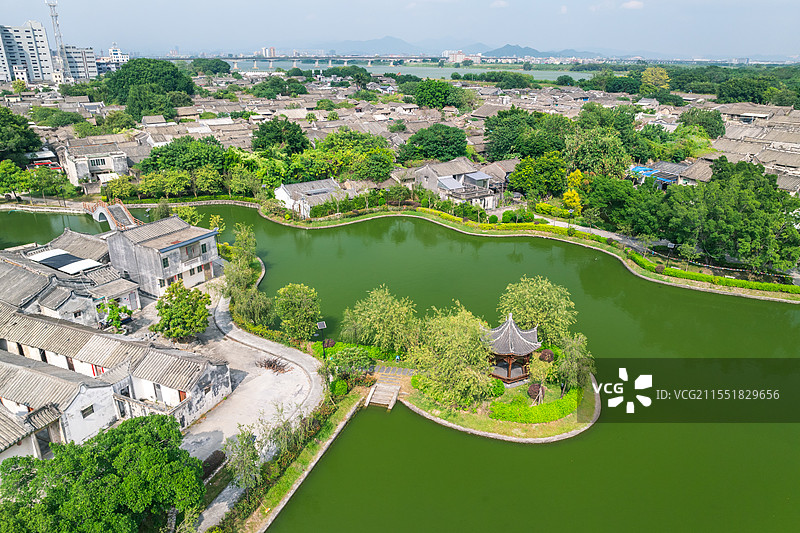 广东潮州市潮安区市头村龙湖古寨航拍风光图片素材