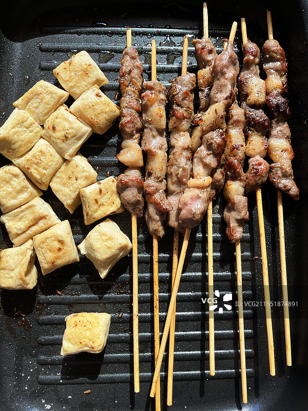 家常烤羊肉串石屏豆腐图片素材