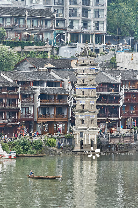 湖南省湘西土家族苗族自治州凤凰古镇凤凰古城风光万名塔图片素材