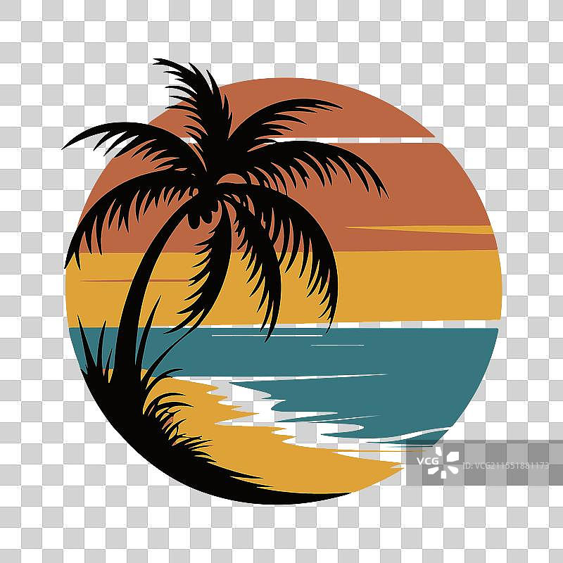 热带日落海滩旁的棕榈树图片素材