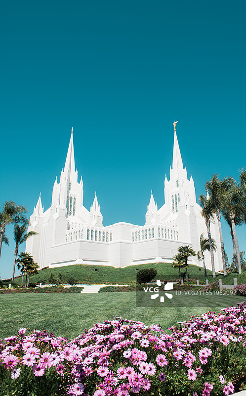 纯白教堂图片素材