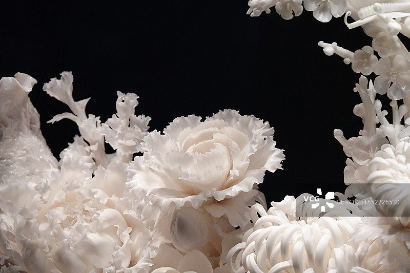 德化白瓷花卉作品图片素材