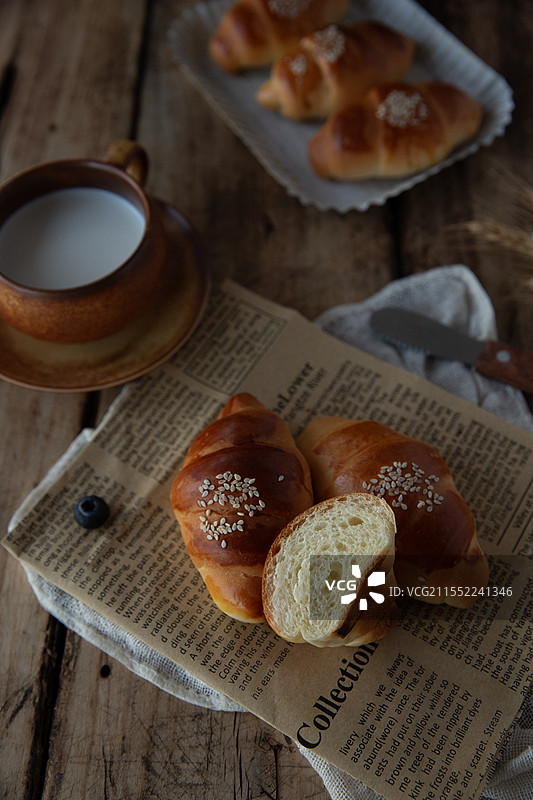可颂牛角面包拍摄图片素材