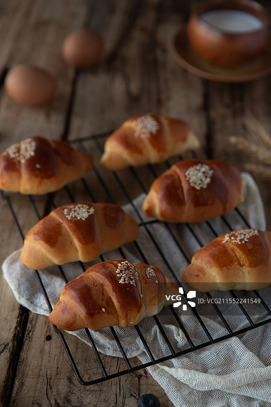 可颂牛角面包拍摄图片素材