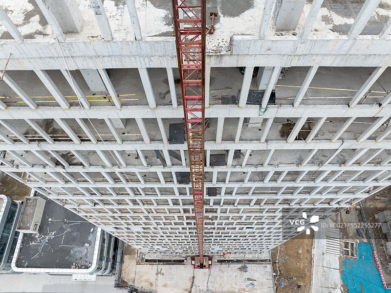 河南省周口市 开元大道 昌建商务楼 烂尾楼 烂尾楼盘 停工建筑 停工工地图片素材