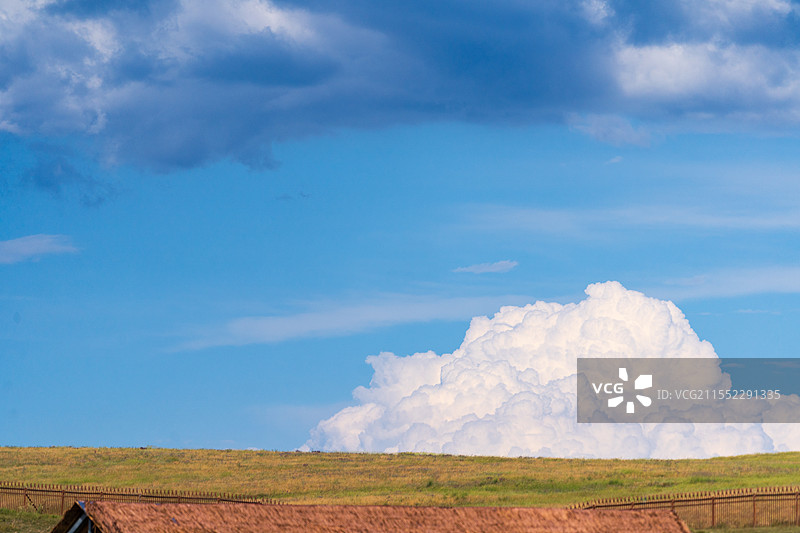 新疆蓝天白云草原自然风景图片素材