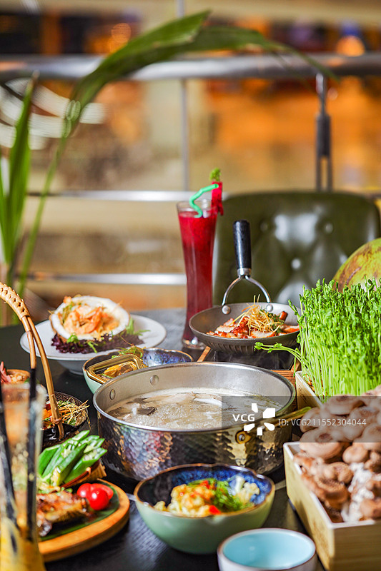 青椰椰子水椰子鸡椰子鸡火锅椰子海南文昌鸡鸡肉鸡块散养鸡鸡汤图片素材