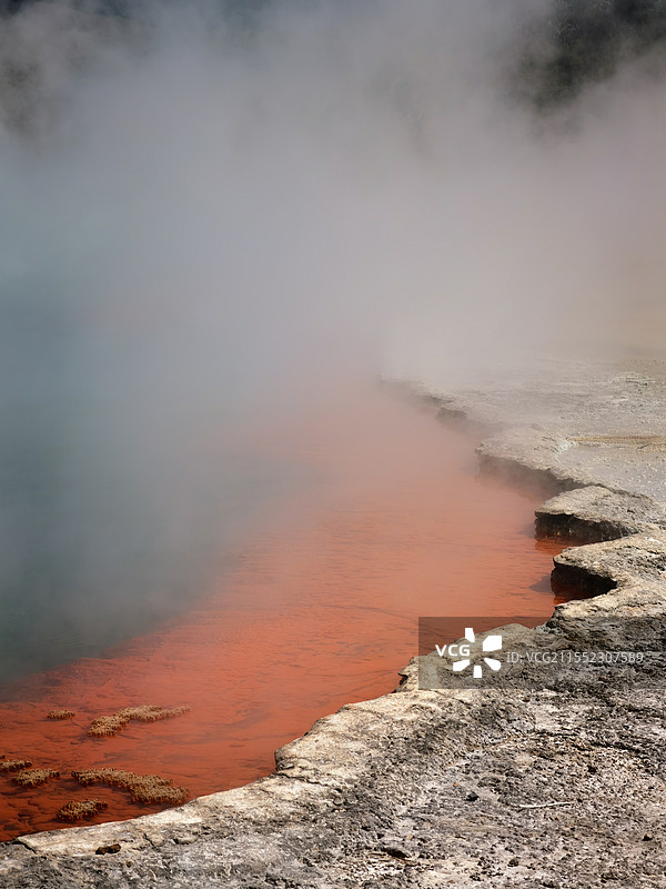 岩石边图片素材