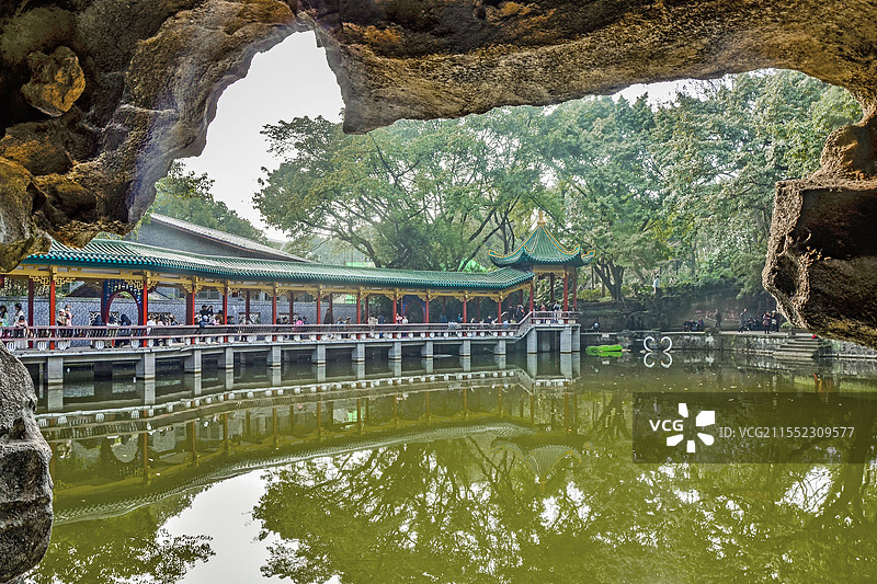 重庆鹅岭公园莲池图片素材