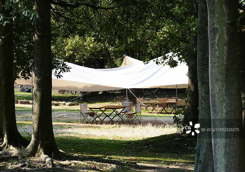 柯岩景区的露营地图片素材