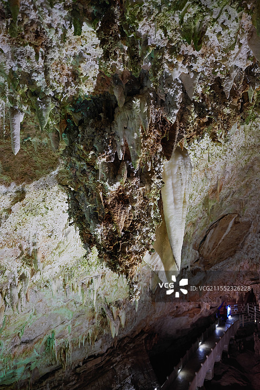 北京市房山区石花洞景区钟乳石月奶石石笋石幔图片素材